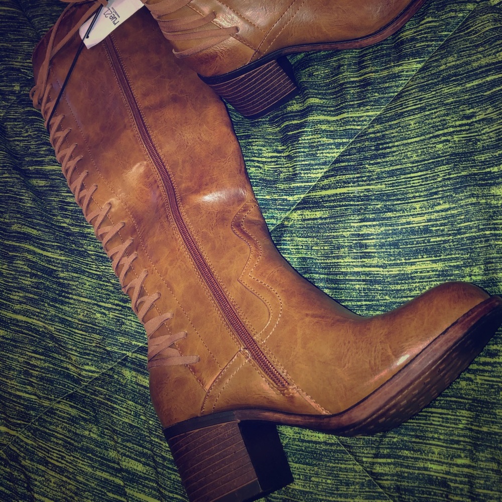 New! Unworn Rue 21 Lace Up Cowgirl Boots - M(7-8)